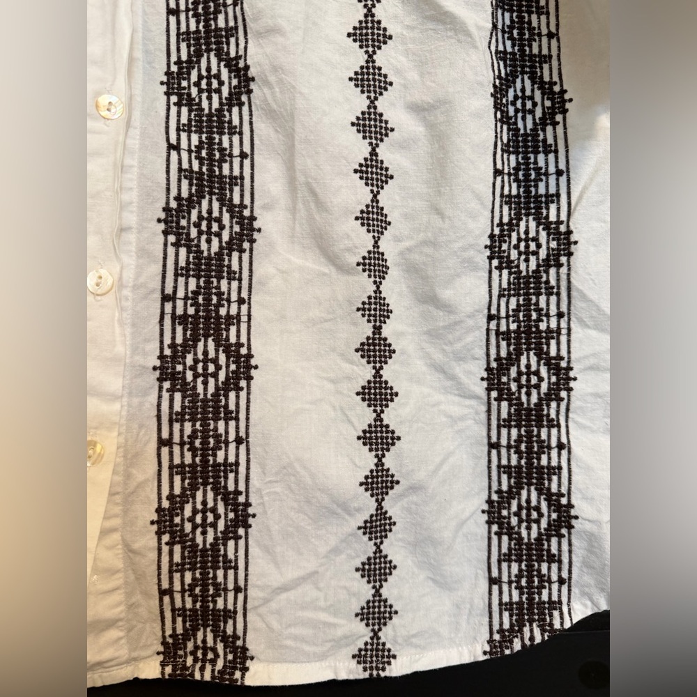 Julia Amory Husband Shirt in White with Brown Embroidery, Size XL - Picture 2 of 10